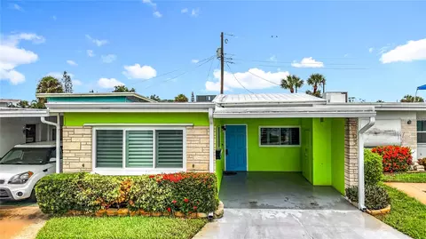 250 Rosery Rd NW #331, Largo, FL 33770