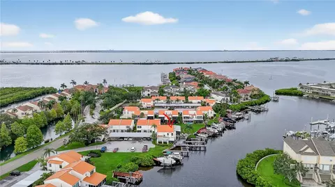 4201 Fogcutter Ct, Tampa, FL 33615