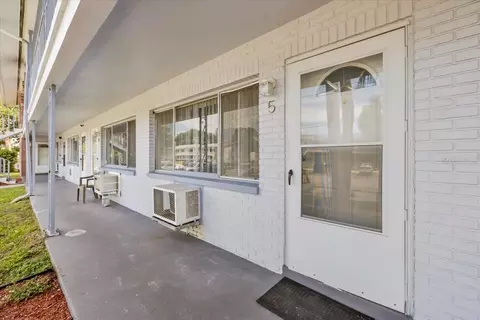 2353 Shelley St #5, Clearwater, FL 33765