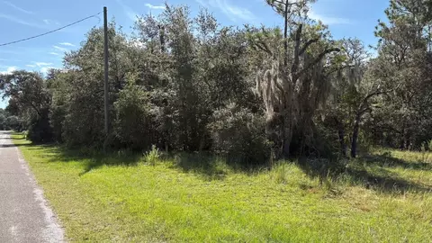 418 E Lancaster St, Lecanto, FL 34461