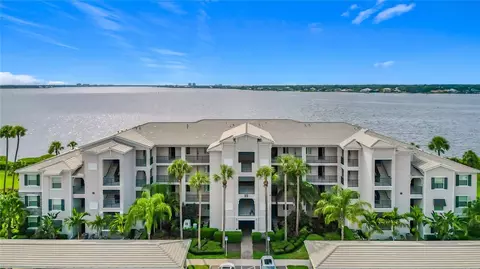920 Tidewater Shores Loop #205, Bradenton, FL 34208