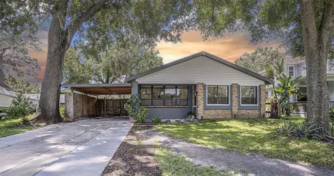 5608 N River Shore Dr, Tampa, FL 33603