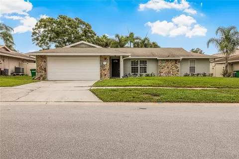 5 Valencia Cir, Safety Harbor, FL 34695