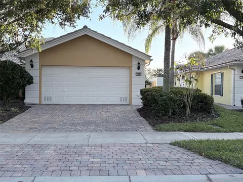 11887 Delfina Ln, Orlando, FL 32827