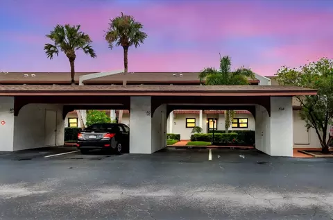 7614 Radcliffe Cir #110B, Port Richey, FL 34668