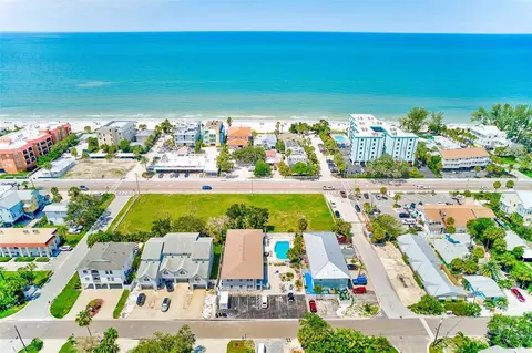 2308 1st St #2, Indian Rocks Beach, FL 33785
