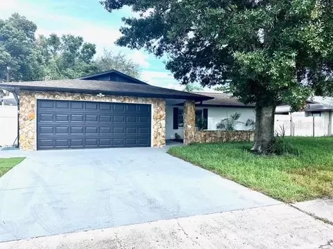 7612 Winging Way Dr, Tampa, FL 33615