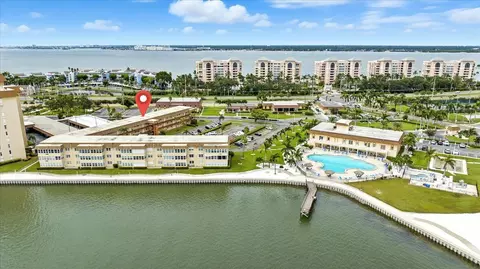 5020 Brittany Dr S #322, Saint Petersburg, FL 33715