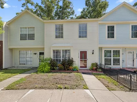 1728 Mill Run Cir, Tampa, FL 33613