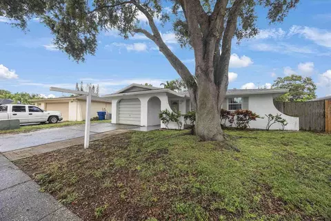 3453 6th Ave SE, Largo, FL 33771