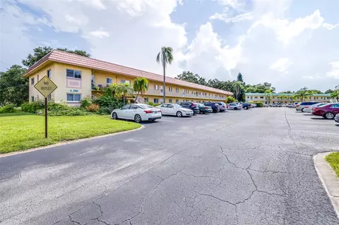 2003 Greenbriar Blvd #16, Clearwater, FL 33763