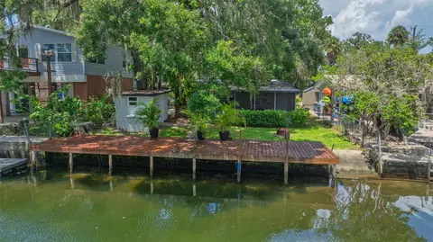 5369 Tuscawilla Dr, Weeki Wachee, FL 34607