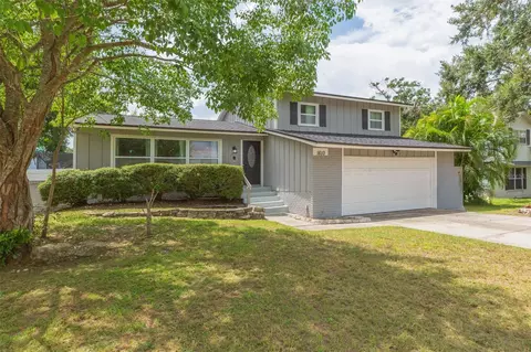 1610 Burning Tree Ln, Brandon, FL 33510