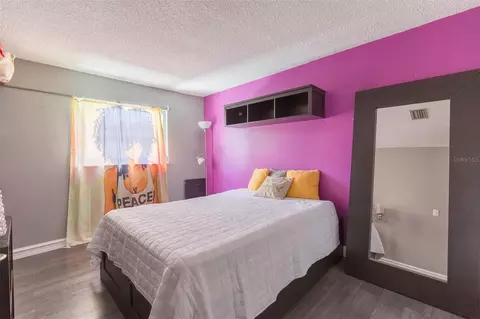 Bedroom - 1610 Burning Tree Ln, Brandon, FL 33510 photo 3 of 4