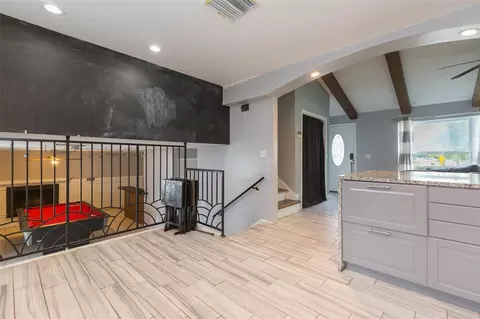 Entry Way - 1610 Burning Tree Ln, Brandon, FL 33510 photo 2 of 2