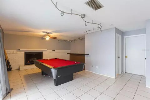 Living - 1610 Burning Tree Ln, Brandon, FL 33510 photo 4 of 5