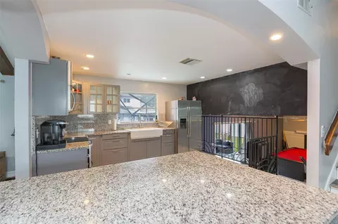 Kitchen - 1610 Burning Tree Ln, Brandon, FL 33510 photo 1 of 5