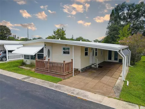 113 Royal Palm Cir #113, Largo, FL 33778