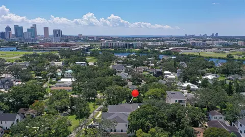 2404 N Glenwood Dr, Tampa, FL 33602