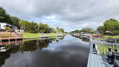 565 Waterway Dr, River Ranch, FL 33867