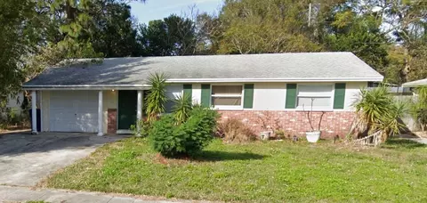 8749 79th Pl, Seminole, FL 33777