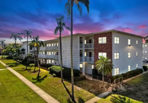 5155 9th Ave N #112 B, Saint Petersburg, FL 33710