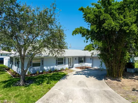 2276 Carolyn Dr, Dunedin, FL 34698