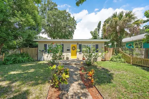 4135 Burlington Ave N, Saint Petersburg, FL 33713