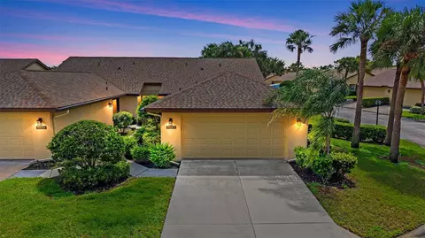7123 Heron Dr, Sarasota, FL 34243