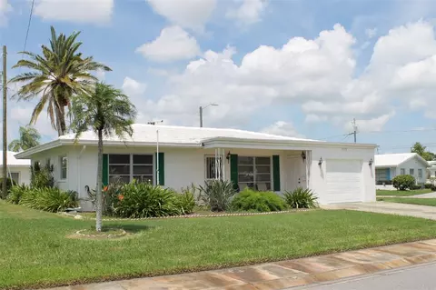 9370 Mainlands Blvd W, Pinellas Park, FL 33782