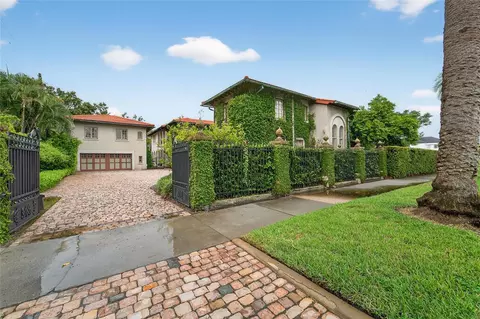 301 Caspian St, Tampa, FL 33606