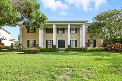 2932 Sandpiper Pl, Clearwater, FL 33762