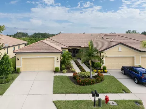 415 Brandywine Falls Ct, Apollo Beach, FL 33572
