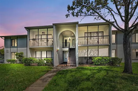 2642 Pine Ridge Way S #D2, Palm Harbor, FL 34684