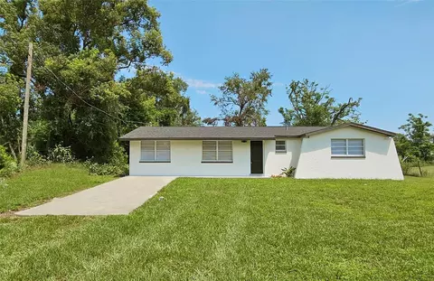 9526 Eastfield Rd, Thonotosassa, FL 33592