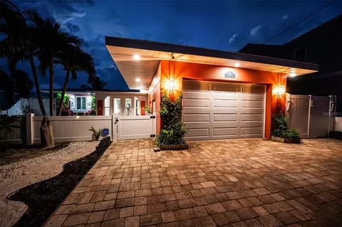 Exterior - 14223 E Parsley Dr, Madeira Beach, FL 33708 photo 3 of 10