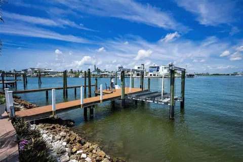 View/Area - 14223 E Parsley Dr, Madeira Beach, FL 33708 photo 2 of 6