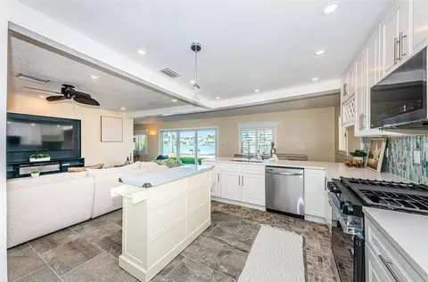 Kitchen - 14223 E Parsley Dr, Madeira Beach, FL 33708 photo 5 of 10
