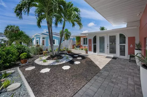 Exterior - 14223 E Parsley Dr, Madeira Beach, FL 33708 photo 4 of 10
