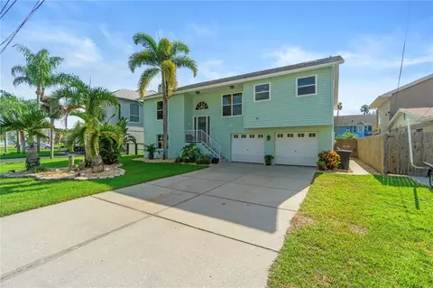 5450 Tropic Dr, New Port Richey, FL 34653