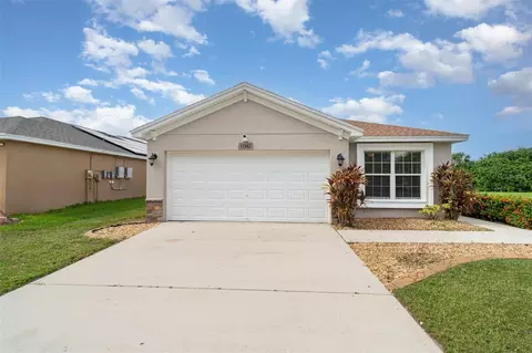 11342 Southwind Lake Dr, Gibsonton, FL 33534