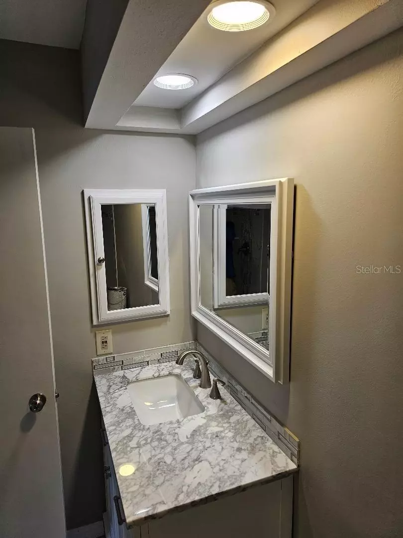 Bath - 2587 Countryside Blvd #6207, Clearwater, FL 33761 photo 1 of 4