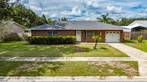 4819 Presidential St, Seffner, FL 33584
