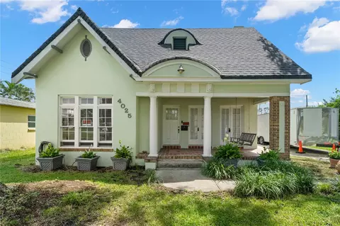 4025 Harrisburg St NE, Saint Petersburg, FL 33703