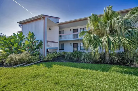 103 Lakeview Pl #3, Oldsmar, FL 34677