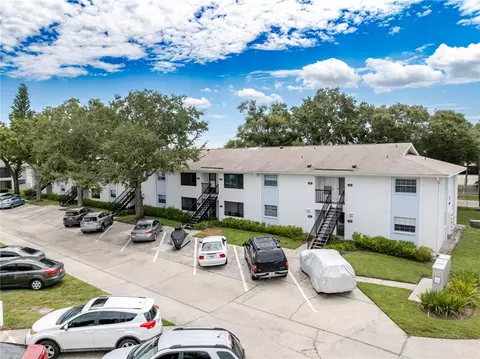 4508 S Oak Dr #T42, Tampa, FL 33611