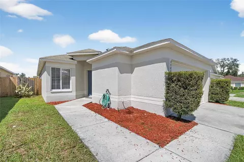 4404 Country Hills Blvd, Plant City, FL 33563