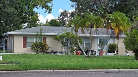 5490 Dr Martin Luther King Jr St S, Saint Petersburg, FL 33705