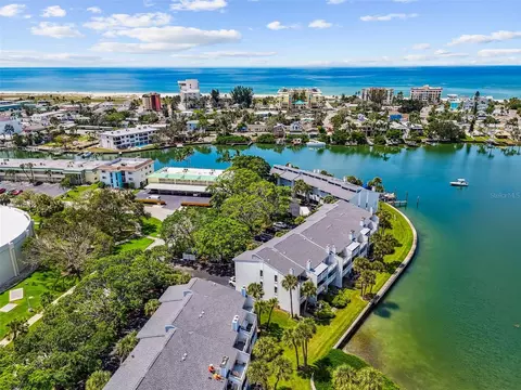 12134 Capri Cir S #803, Treasure Island, FL 33706