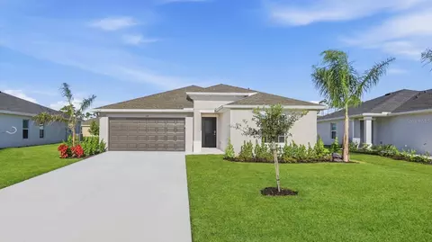102 Leisure Pl, Rotonda West, FL 33947